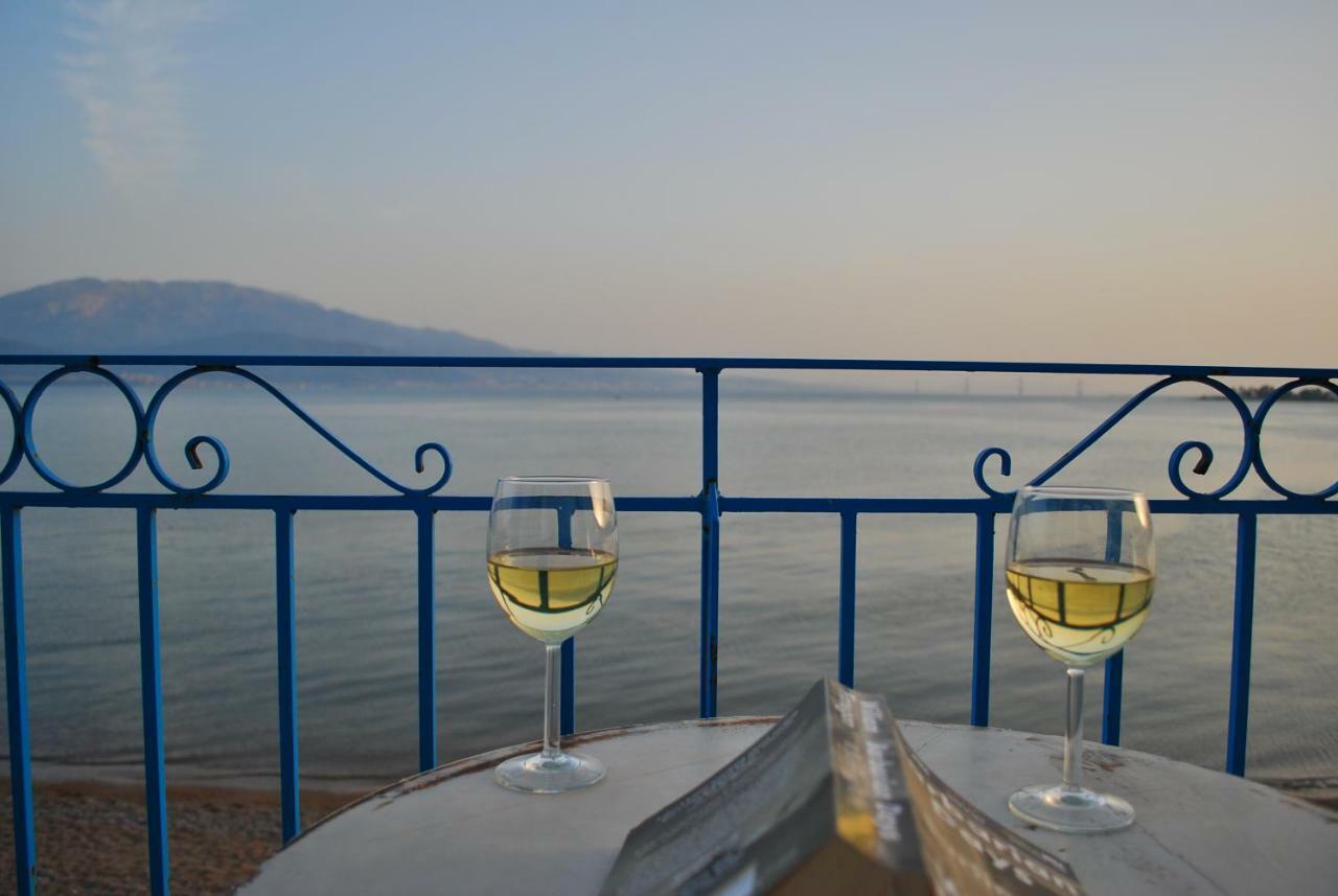 Villa "Pietra E Mare" Nafpaktos Exterior photo