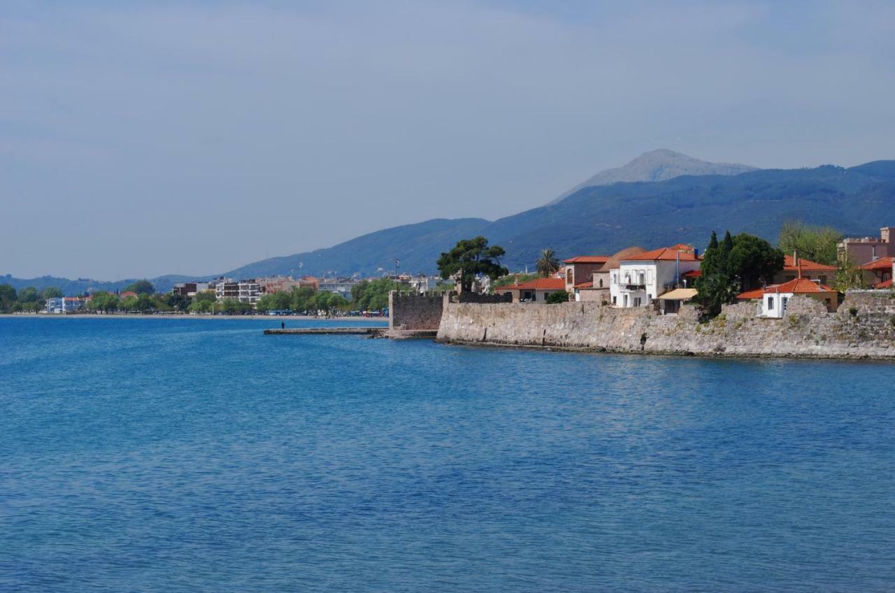 Villa "Pietra E Mare" Nafpaktos Exterior photo